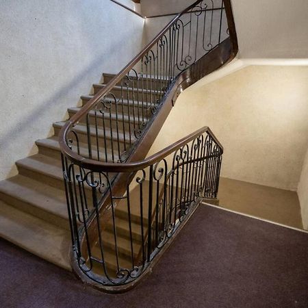 La Veilleuse - Appartement Au Coeur Du Centre Ville リモージュ エクステリア 写真