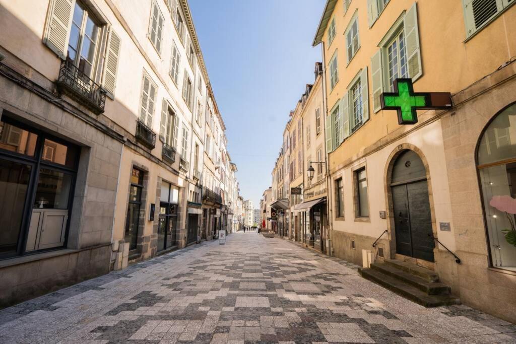 La Veilleuse - Appartement Au Coeur Du Centre Ville リモージュ エクステリア 写真