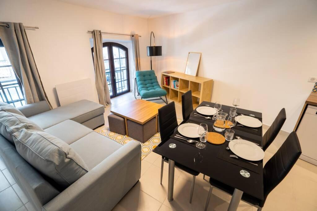 La Veilleuse - Appartement Au Coeur Du Centre Ville リモージュ エクステリア 写真