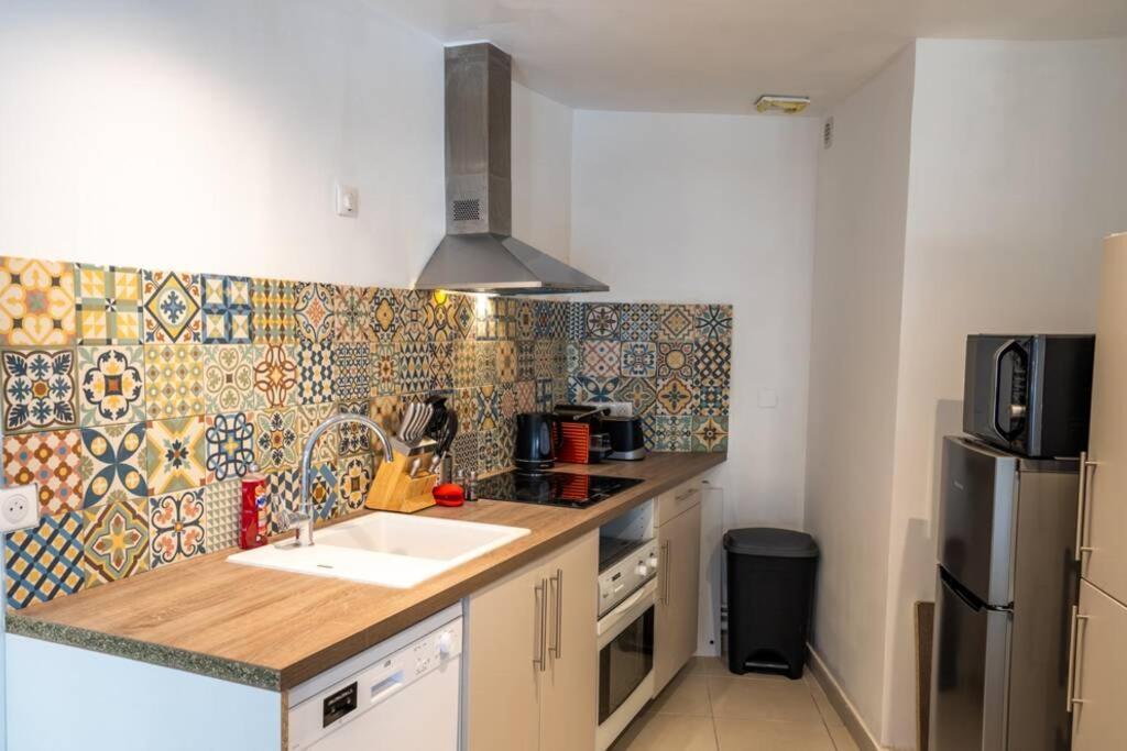 La Veilleuse - Appartement Au Coeur Du Centre Ville リモージュ エクステリア 写真