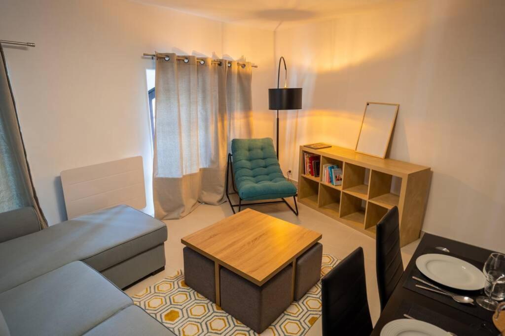 La Veilleuse - Appartement Au Coeur Du Centre Ville リモージュ エクステリア 写真